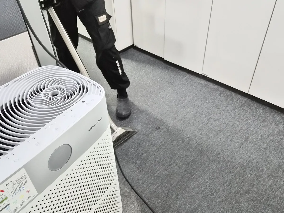달서구 용산동 사업장 로비·복도 카페트 바닥 위생청소 사례 - 행진크린